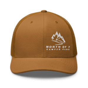 trucker cap black logo